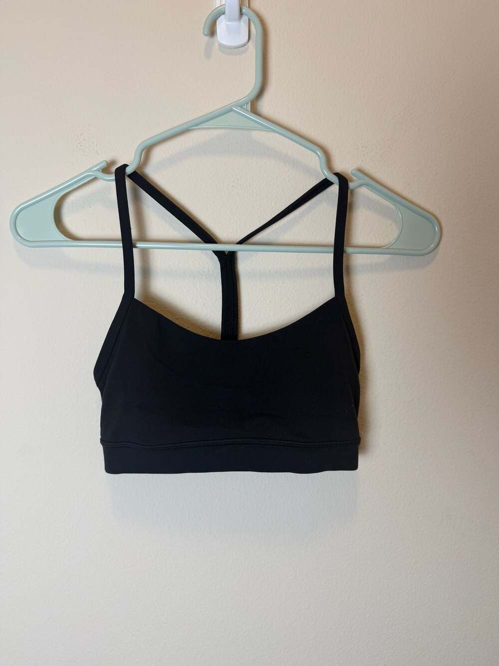 Lululemon Flow Y Nulu Sports Bra Black Size 2